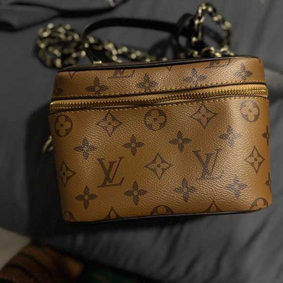 Louis Vuitton Tan Monogram Cosmetic Case - Picture 2 of 4